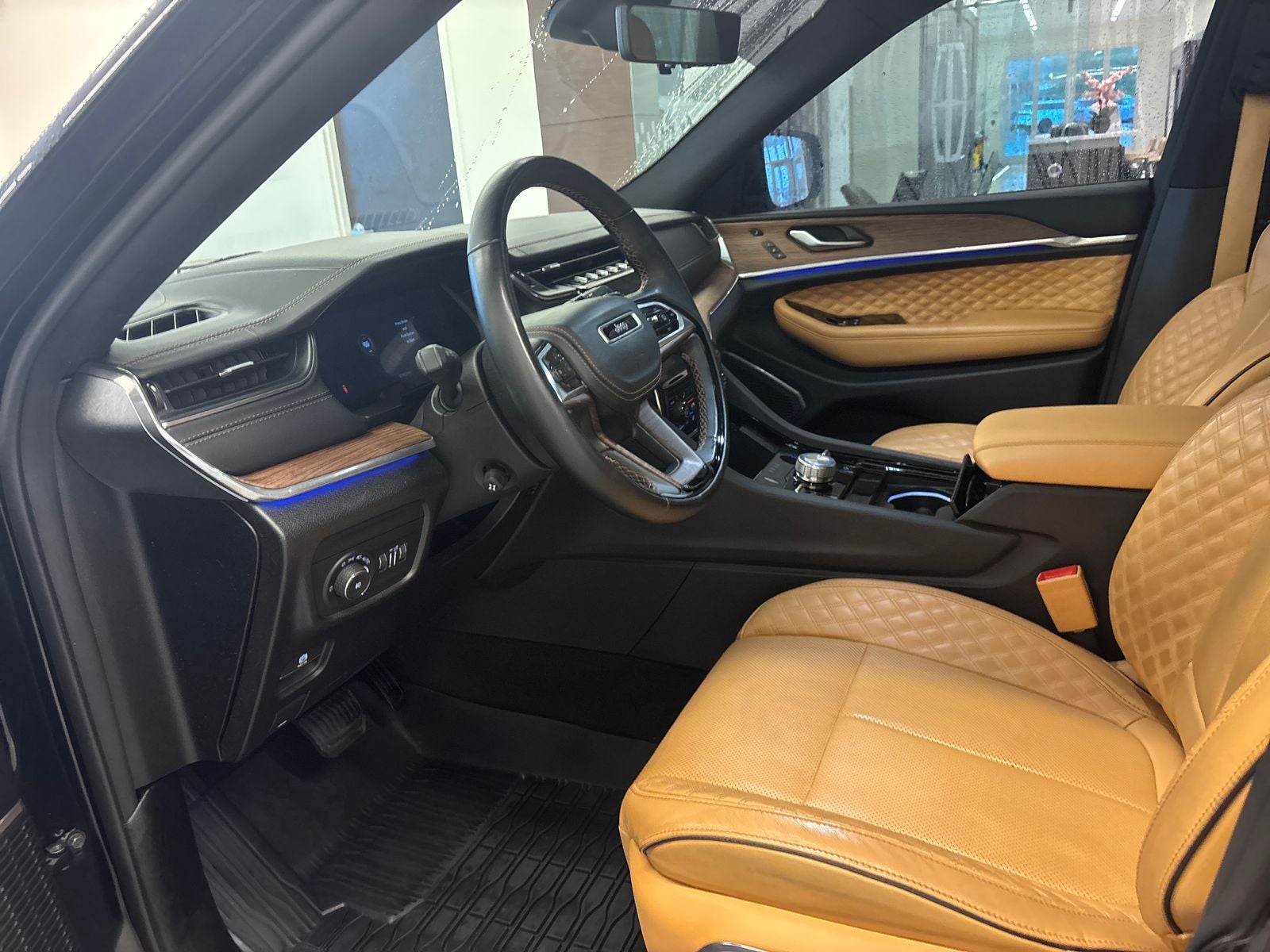 2023 Jeep Grand Cherokee Summit