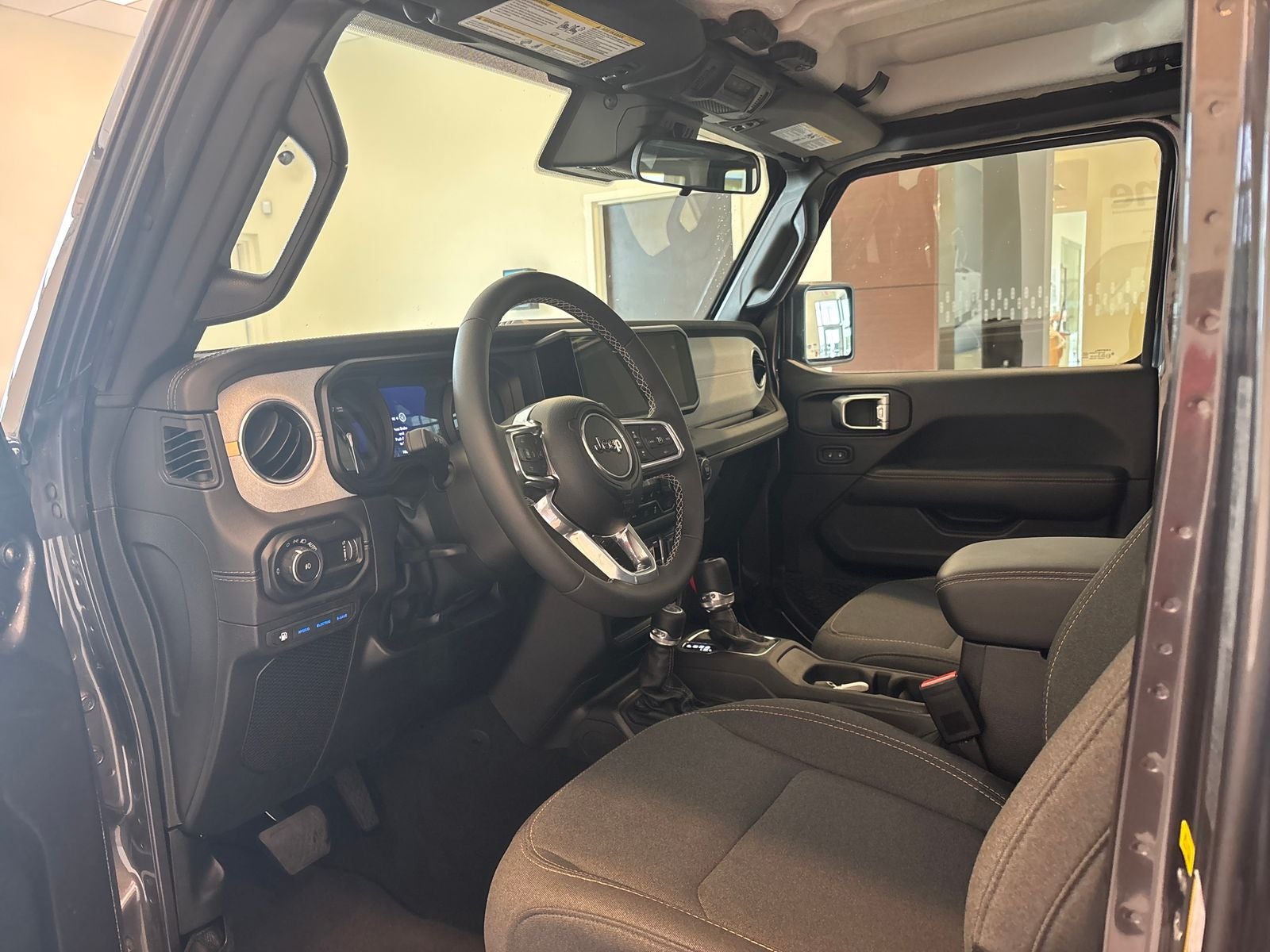2025 Jeep Wrangler Sahara 4xe