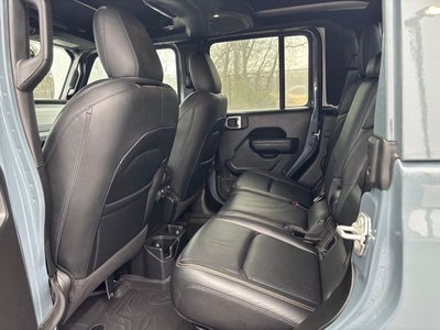 2024 Jeep Gladiator Base