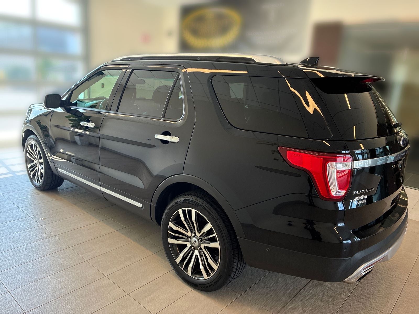 2017 Ford Explorer Platinum