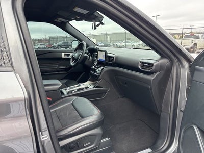2024 Ford Explorer ST-Line