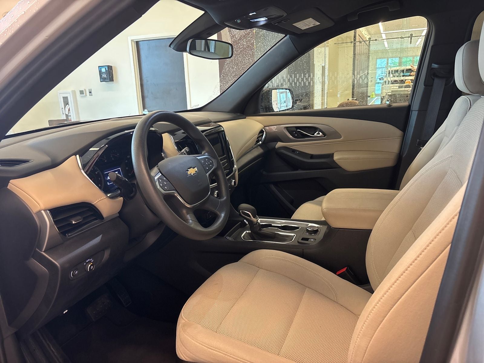 2022 Chevrolet Traverse LS