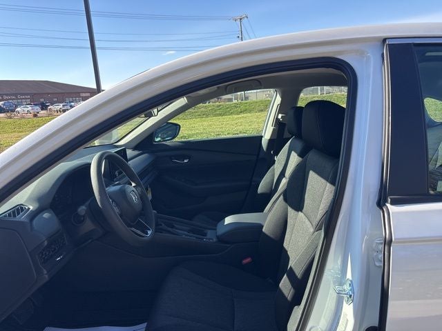 2025 Honda Accord LX FWD