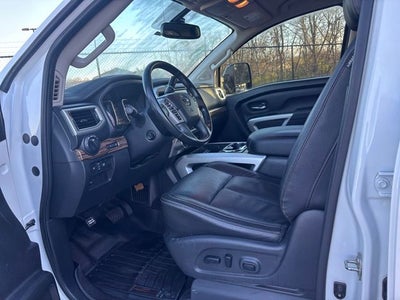 2019 Nissan Titan SL