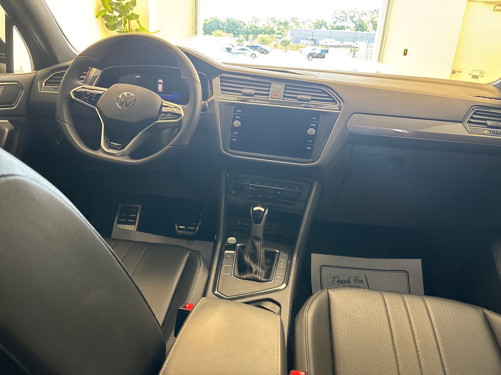 2024 Volkswagen Tiguan 2.0T SE R-Line Black