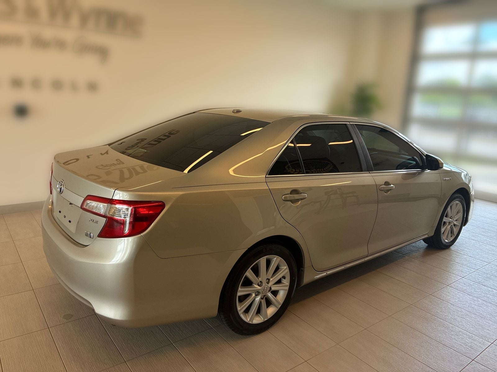 2014 Toyota Camry Hybrid XLE