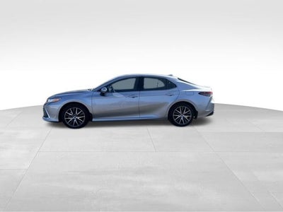 2024 Toyota Camry Hybrid XLE