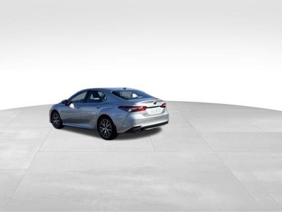 2024 Toyota Camry Hybrid XLE