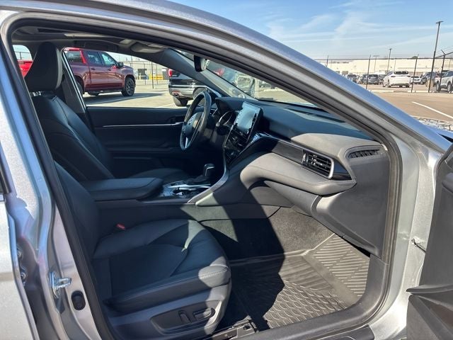 2024 Toyota Camry Hybrid XLE