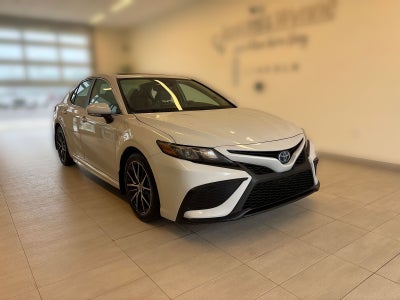 2024 Toyota Camry Hybrid SE