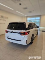 2026 Honda Odyssey Touring FWD