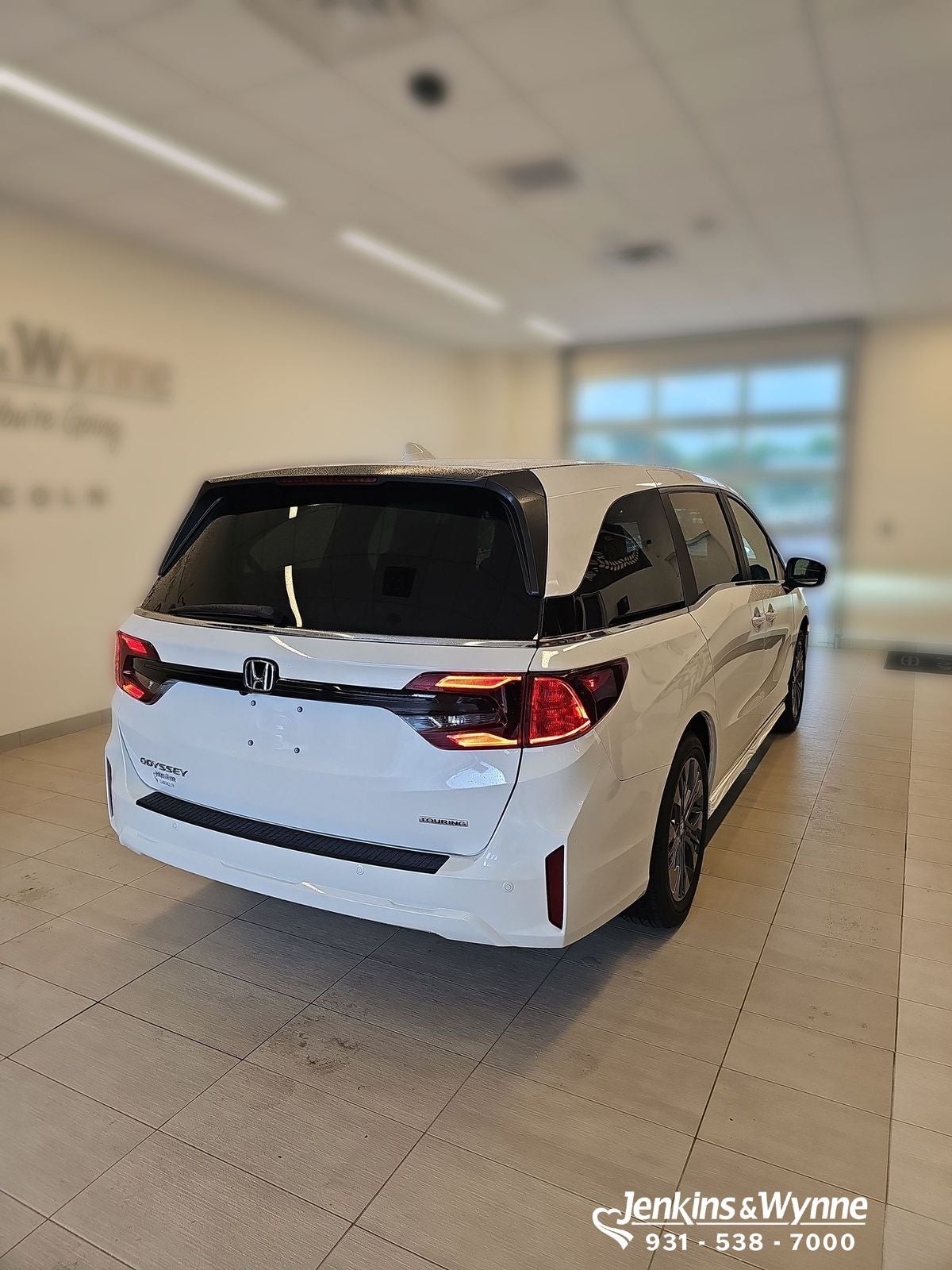 2026 Honda Odyssey Touring FWD