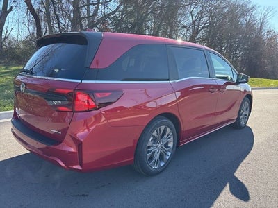 2026 Honda Odyssey Touring FWD