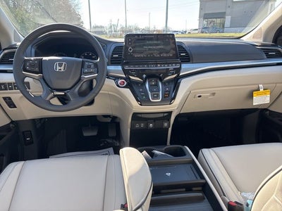 2026 Honda Odyssey Touring FWD