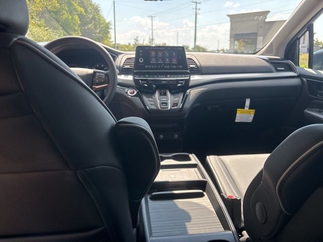 2026 Honda Odyssey Touring FWD