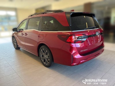 2026 Honda Odyssey Touring FWD