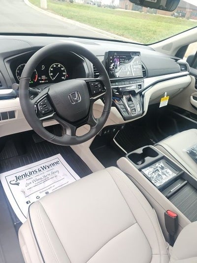 2026 Honda Odyssey Touring FWD