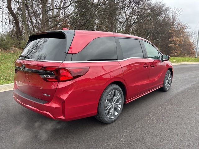 2026 Honda Odyssey Touring FWD