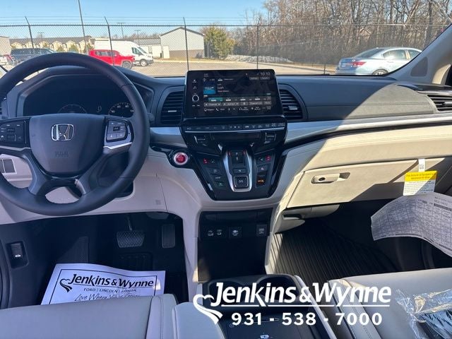 2026 Honda Odyssey Touring FWD