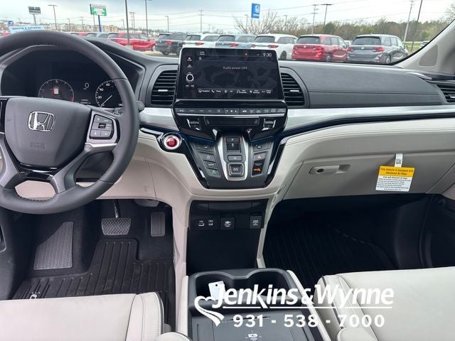 2026 Honda Odyssey Touring FWD