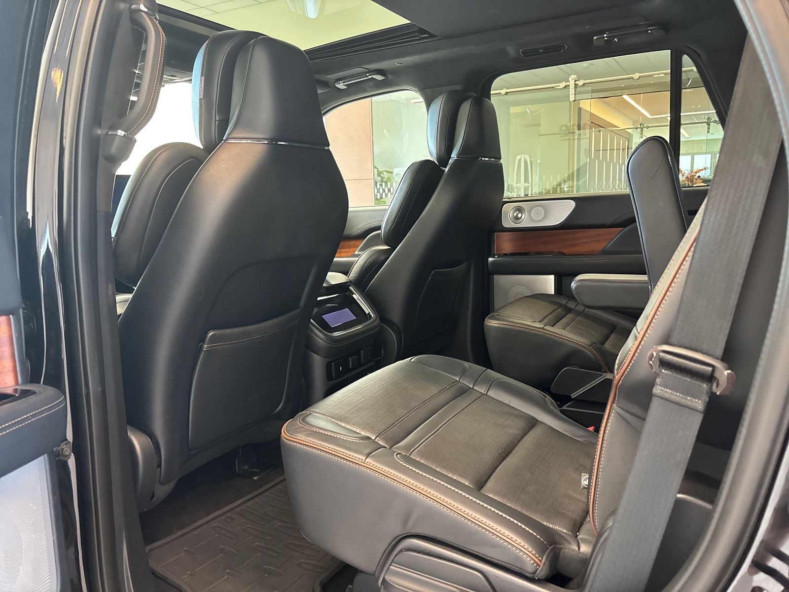 2022 Lincoln Navigator Black Label