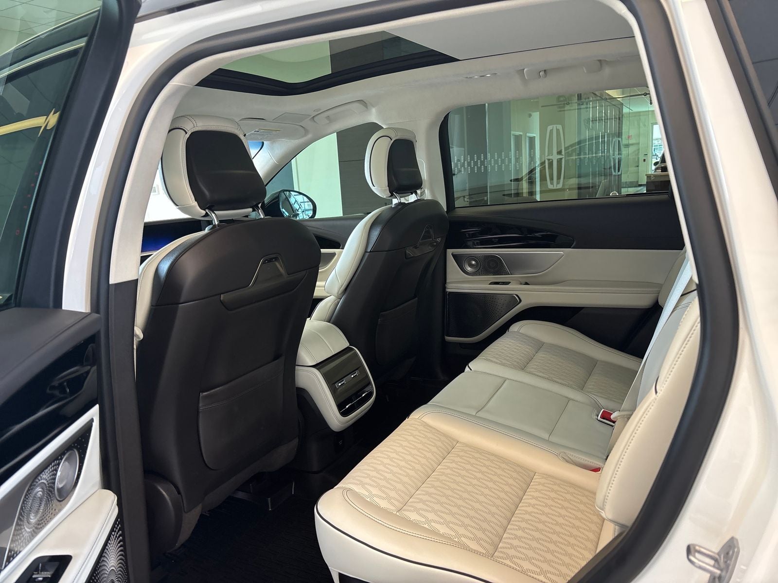 2024 Lincoln Nautilus Black Label