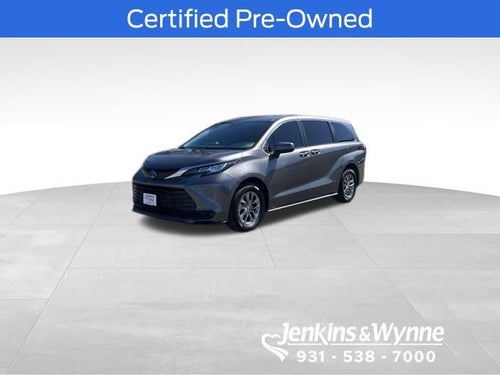 2023 Toyota Sienna LE 8 Passenger