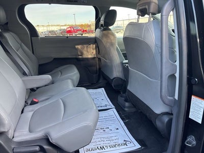 2023 Toyota Sienna XLE