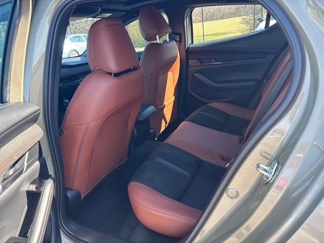 2024 Mazda Mazda3 2.5 Carbon Turbo