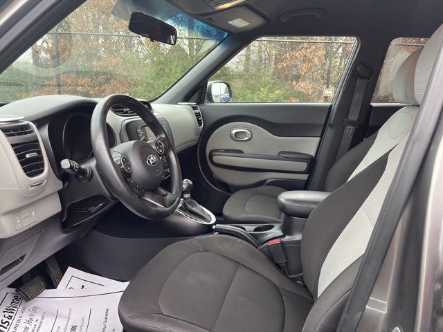 2016 Kia Soul Base