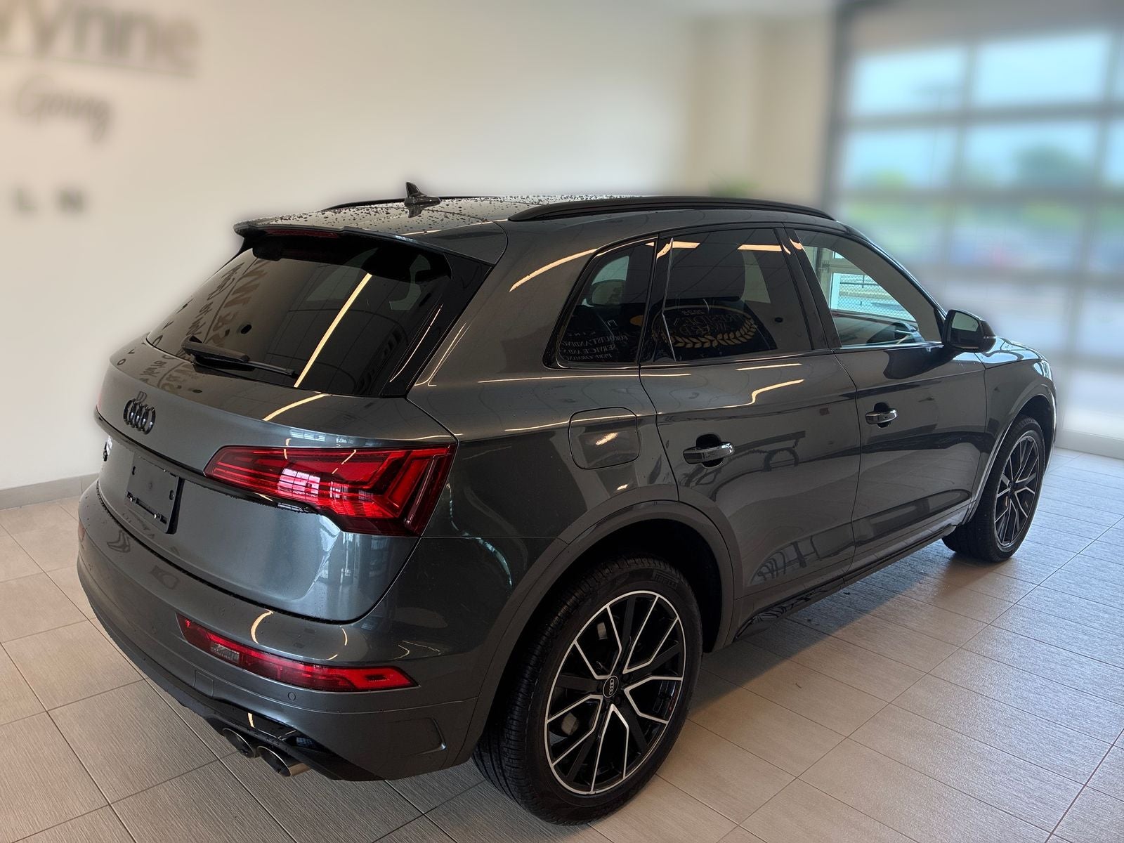2023 Audi SQ5 Premium Plus quattro
